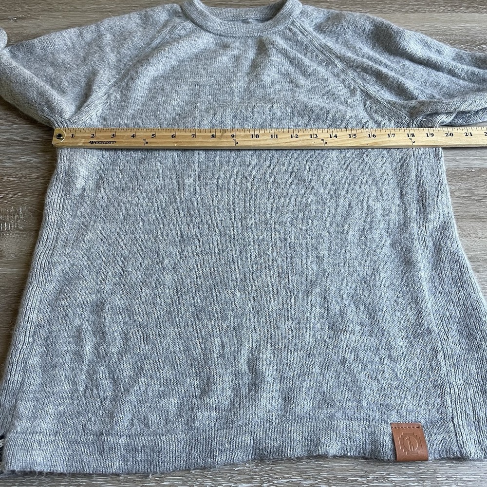 PAKA Royal Alpaca Size Medium Wool Crewneck Sweater in Heather Gray Handmade - Picture 3 of 9